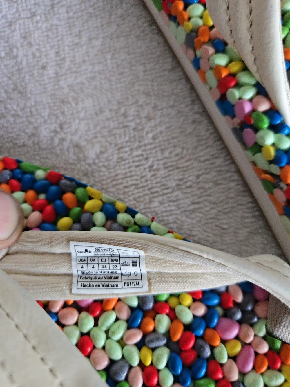 🩴Kids Multicolor Pebble-Print Flip Flop, Size 4🩴